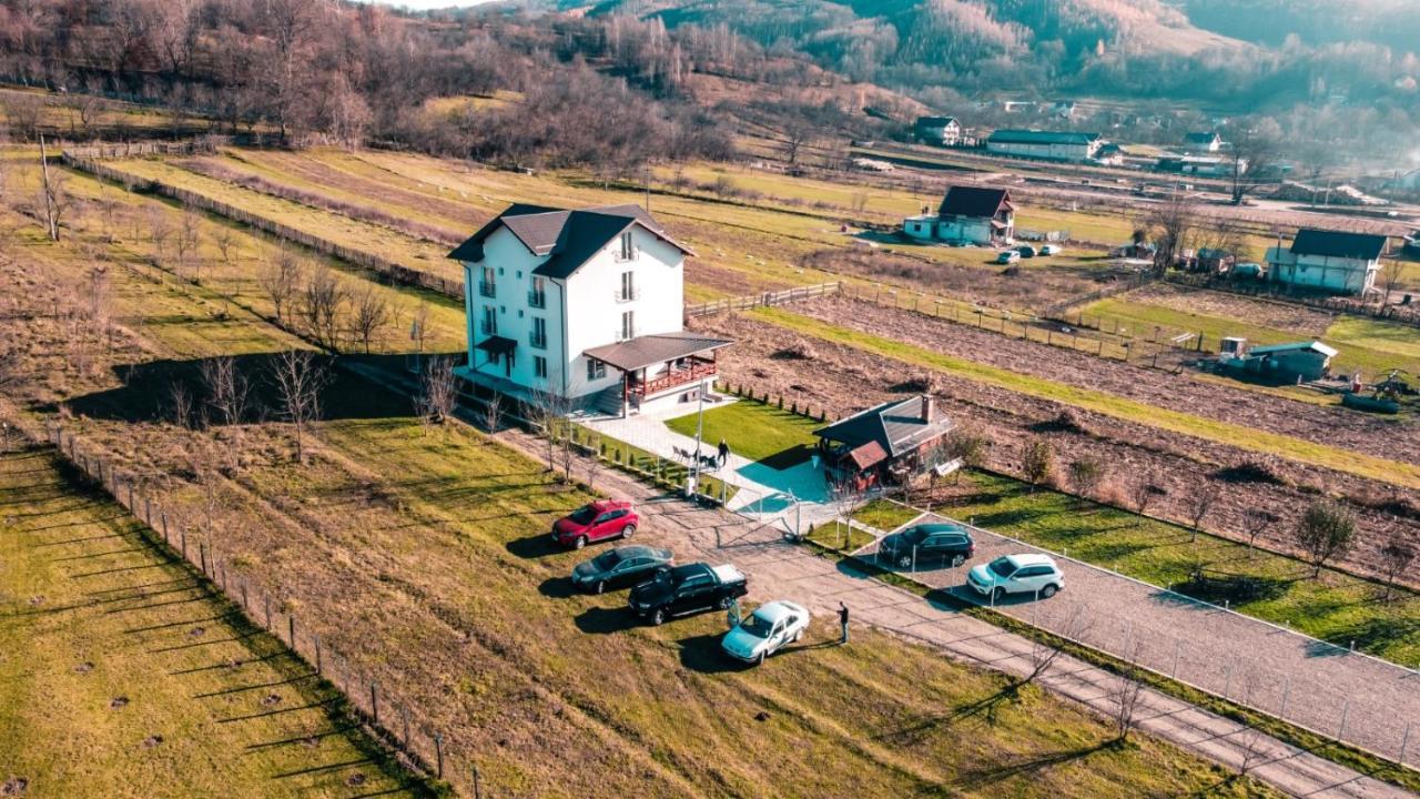 Casa Dumitru Hotel Ceraşul Exterior foto